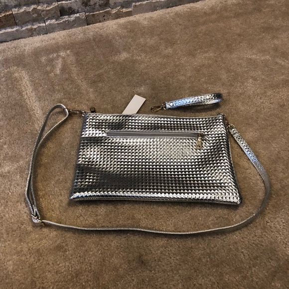 Sliver crossbody purse with clutch strap - Picture 3 of 5